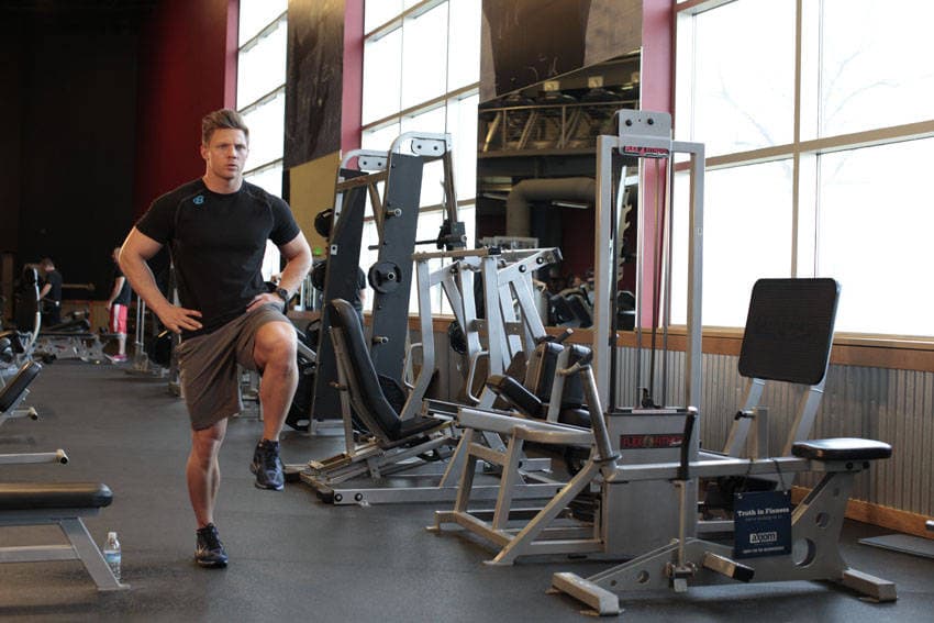 Bodyweight Walking Lunge, position 1 of 2