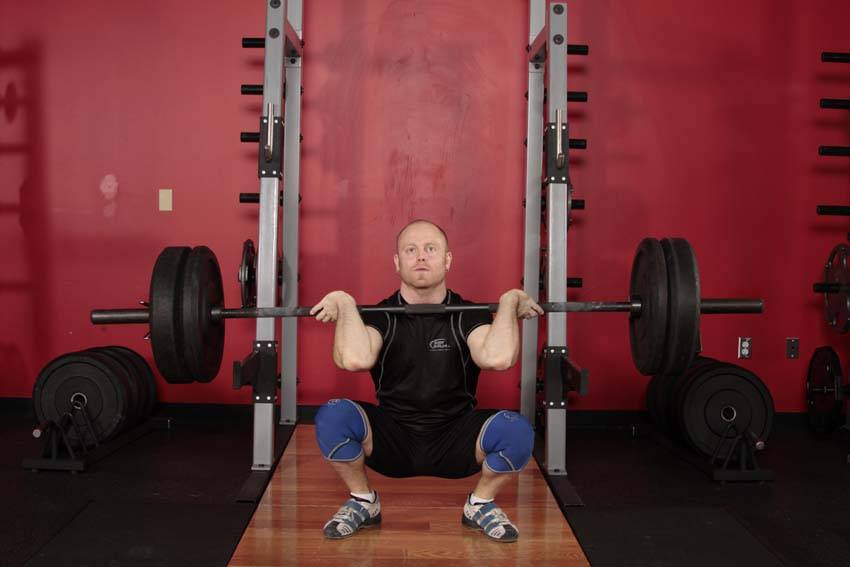 Front Squat (Clean Grip), position 2 of 2