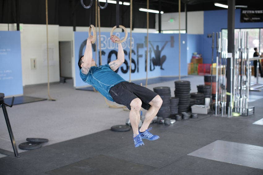 Kipping Muscle Up, position 2 of 2